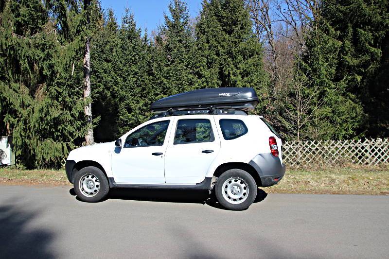 Dachbox 530 Liter auf einem Dacia Duster in Venningen bei uns zu mieten
