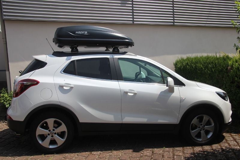 Dachbox 370Liter auf einem Opel Mokka