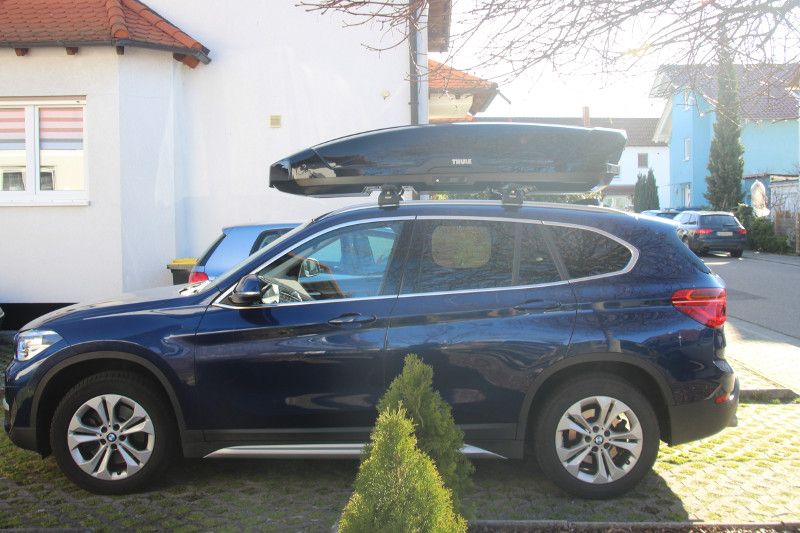 Landau: Dachbox 640 Liter auf einem BMW X1 SUV